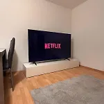 Cozy & 75 Tv Near Mercedes Museum, Stadium * Stuttgart