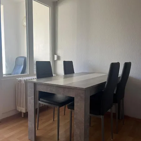 Cozy & 75 Tv Near Mercedes Museum, Stadium