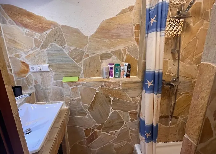 Διαμέρισμα Cozy & 75 Tv Near Mercedes Museum, Stadium *