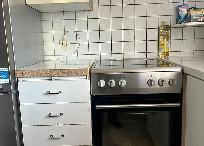 Cozy & 75 Tv Near Mercedes Museum, Stadium Διαμέρισμα