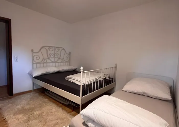 Cozy & 75 Tv Near Mercedes Museum, Stadium Διαμέρισμα Στουτγκάρδη