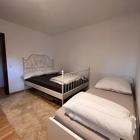 Apartman Cozy & 75 Tv Near Mercedes Museum, Stadium *