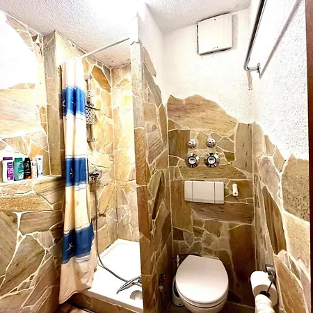 Apartman Cozy & 75 Tv Near Mercedes Museum, Stadium